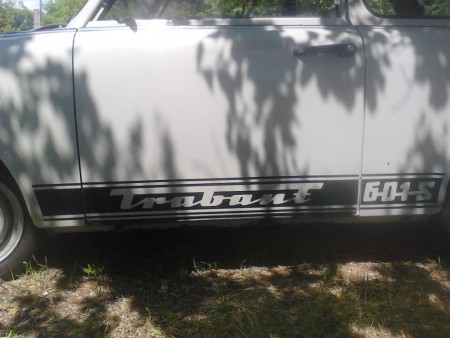 öntapadós matrica felirat